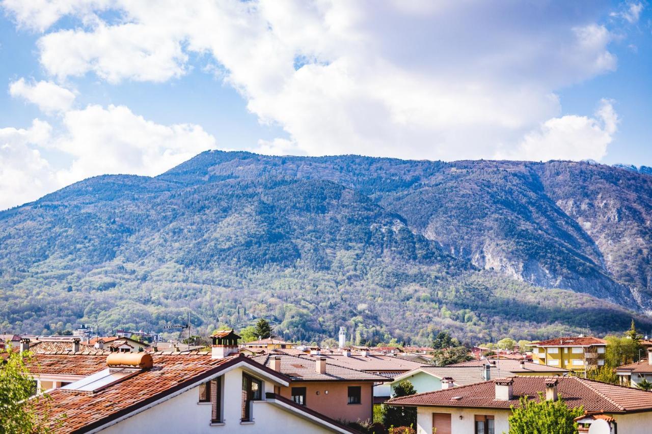 Appartamento Borgo Peschiere Maniago Exterior foto